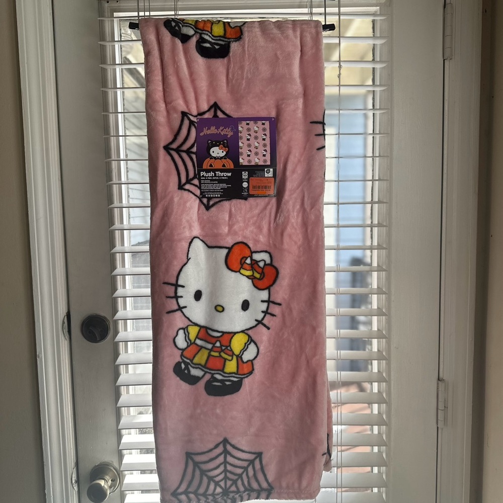 Hello Kitty Halloween Blanket